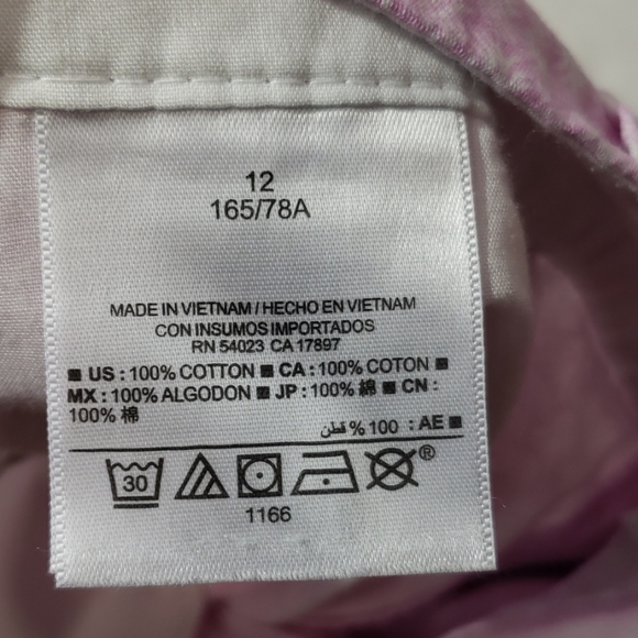 Old Navy Shorts - Picture 4 of 6